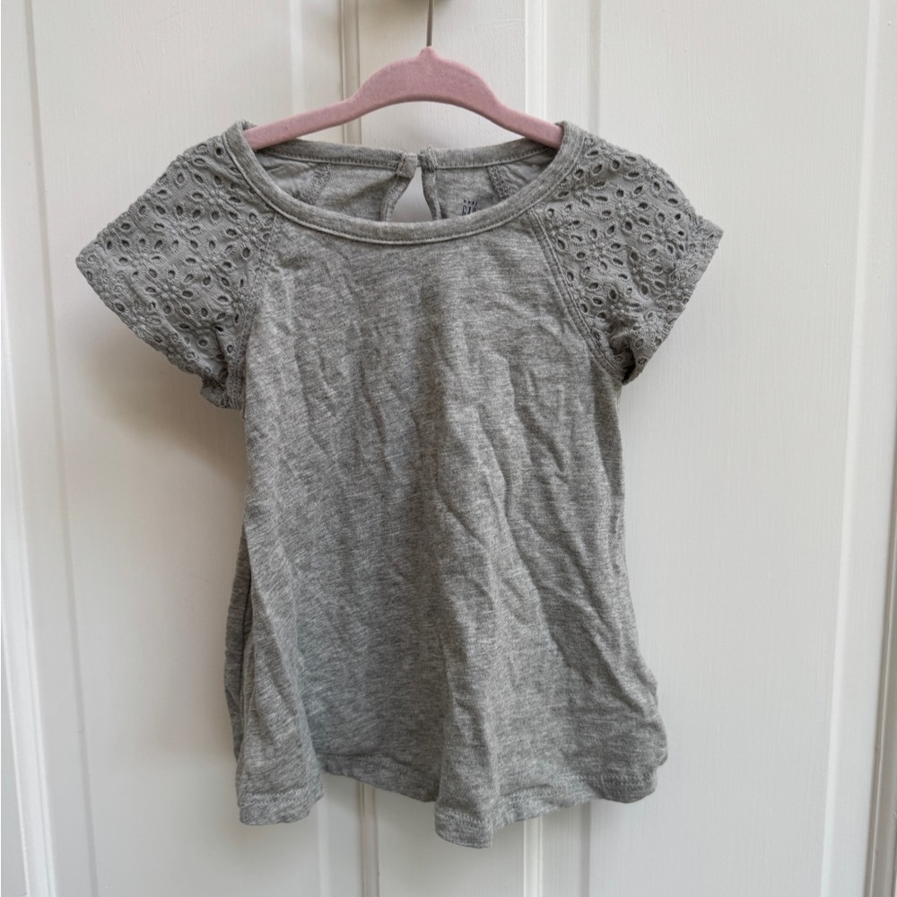 GAP 3T Girls Gray Eyelet Short Sleeve Kids Tee Shirt Blouse Top